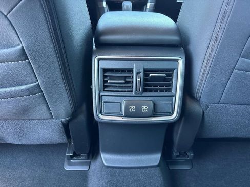 Certified 2023 Subaru Forester Premium AWD/4WD image 16