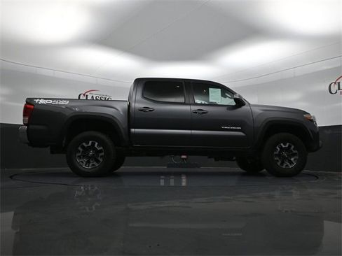 Used 2023 Toyota Tacoma TRD Sport image 29