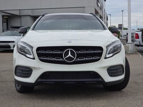 Used 2018 Mercedes-Benz GLA 250 4MATIC image 3