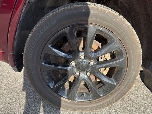 Used 2021 Jeep Grand Cherokee Altitude AWD/4WD image 15