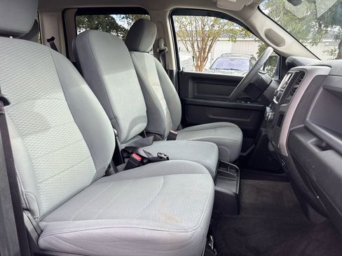 Used 2018 RAM 1500 Express w/ Express Value Package image 19