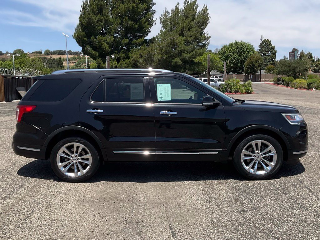 Used 2019 Ford Explorer Limited w/ Class III Trailer Tow Package FWD image 7
