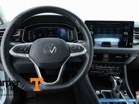 Used 2025 Volkswagen Jetta SEL image 20