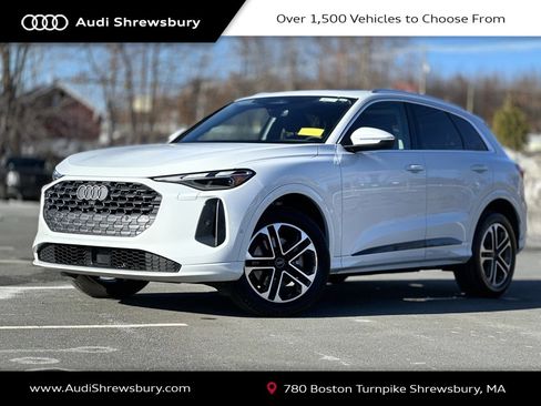 Used 2025 Audi Q5 2.0T Premium Plus w/ Convenience Package image 1