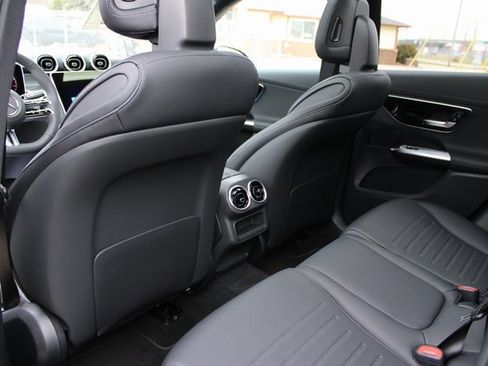 New 2026 Mercedes-Benz GLC 300 4MATIC image 32