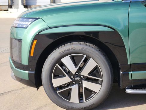 New 2026 Hyundai Ioniq 9 SEL image 5