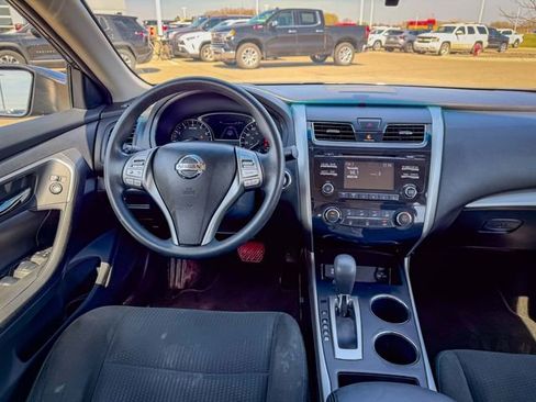 Used 2015 Nissan Altima 2.5 S w/ Special Edition Package FWD image 23