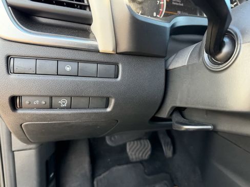 Used 2023 Nissan Rogue SV FWD image 20