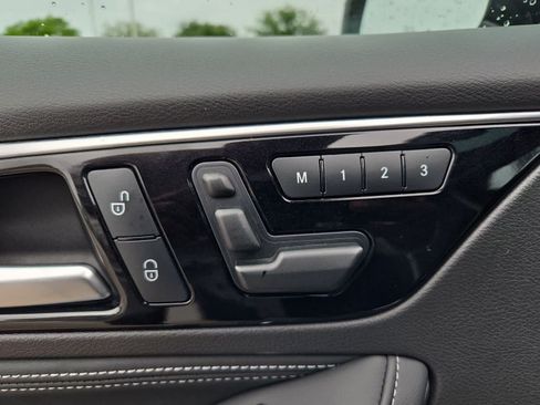 Used 2017 INFINITI QX30 Sport w/ Sport Leather Package FWD image 15