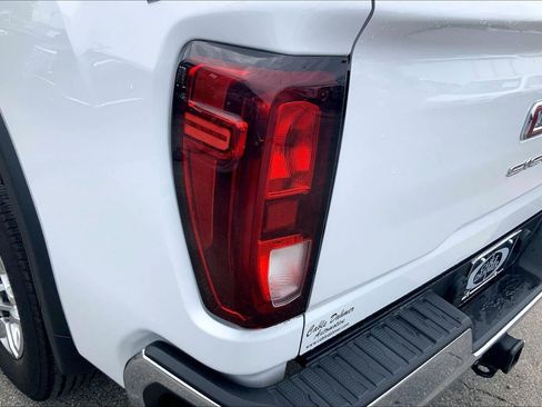 Used 2025 GMC Sierra 2500 SLE AWD/4WD image 26