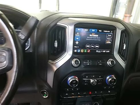 Used 2021 GMC Sierra 1500 SLT w/ SLT Premium Plus Package AWD/4WD image 5