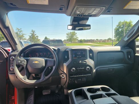 Used 2025 Chevrolet Silverado 2500 W/T AWD/4WD image 22