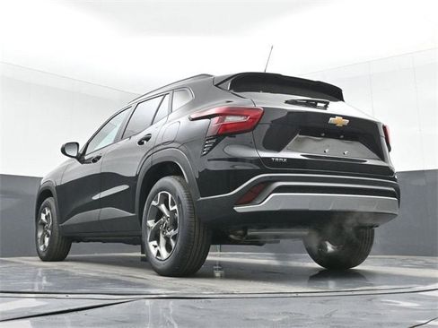 New 2026 Chevrolet Trax LT w/ Driver Confidence Package image 47