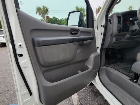 Used 2020 Nissan NV 2500 SV w/ Navigation Package RWD image 13
