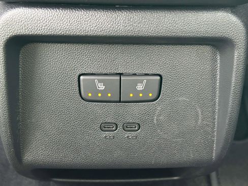 New 2026 Chevrolet Equinox EV LT image 15