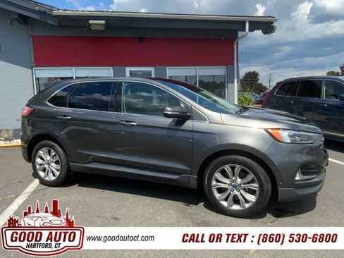 Used 2019 Ford Edge Titanium w/ Equipment Group 301A AWD/4WD image 4