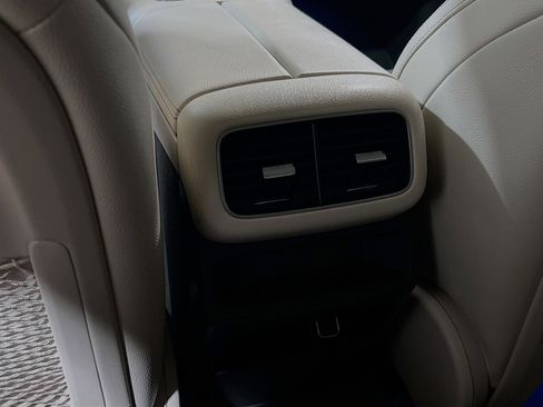 Used 2020 Mercedes-Benz GLE 350 4MATIC image 20