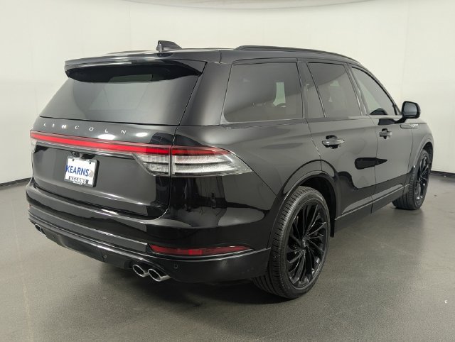 Used 2025 Lincoln Aviator Reserve w/ Jet Appearance Package AWD/4WD image 7
