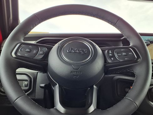 Used 2026 Jeep Wrangler Sport S image 11