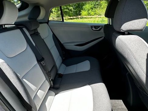 Used 2020 Hyundai Ioniq SEL FWD image 22