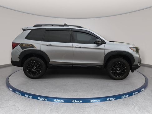Used 2023 Honda Passport TrailSport image 5