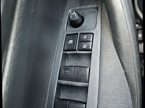 Used 2024 Toyota Corolla LE image 18