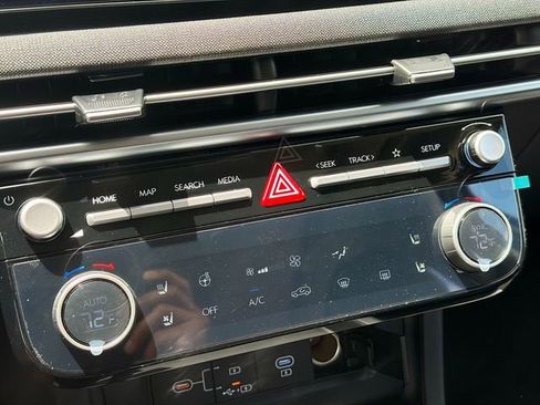 New 2026 Hyundai Tucson Limited FWD image 16