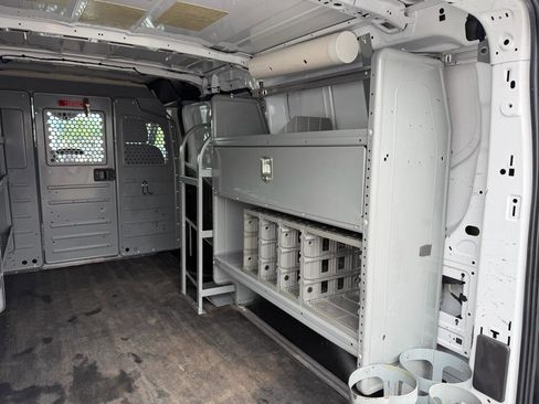 Used 2017 Ford Transit 150 130 Low Roof RWD image 9