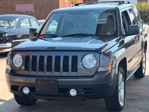 Used 2014 Jeep Patriot Sport w/ Power Value Group FWD image 4