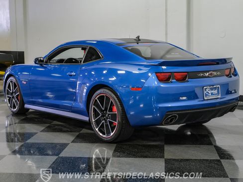 Used 2013 Chevrolet Camaro LT w/ Hot Wheels Special Edition RWD image 9