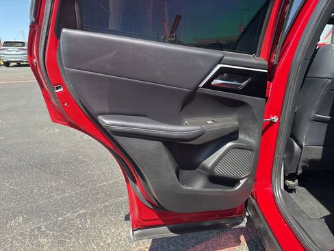 Used 2022 Mitsubishi Outlander SE image 31