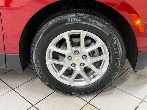 Certified 2024 Chevrolet Equinox LT FWD image 15