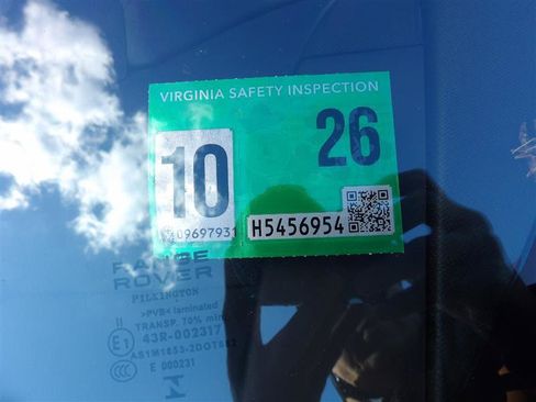 Used 2016 Land Rover Range Rover Sport HSE image 32