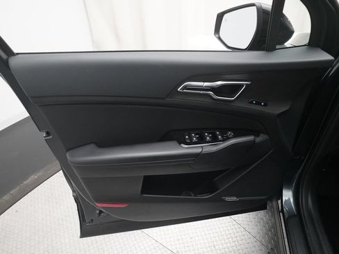 Used 2025 Kia Sportage X-Pro AWD/4WD image 28