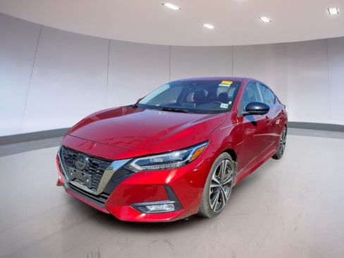 Used 2023 Nissan Sentra SR w/ SR Premium Package FWD image 2