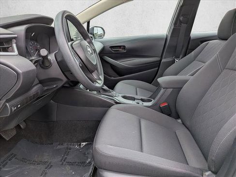 Used 2025 Toyota Corolla LE image 15