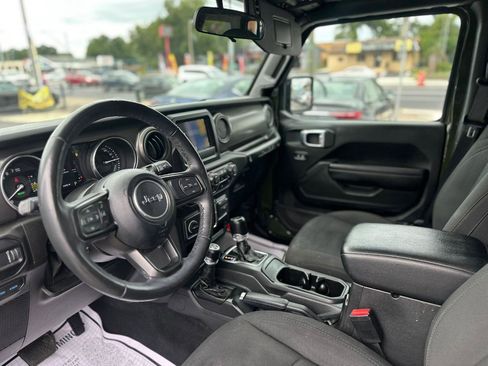 Used 2023 Jeep Wrangler Unlimited w/ Cold Weather Group AWD/4WD image 11
