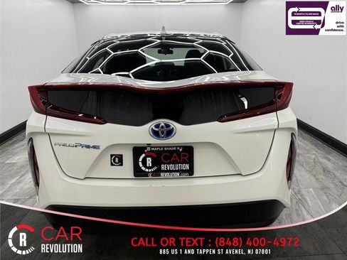 Used 2020 Toyota Prius Prime LE FWD image 5