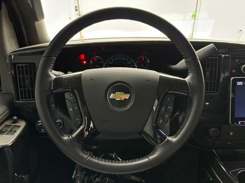 Used 2023 Chevrolet Express 2500 Extended RWD image 26