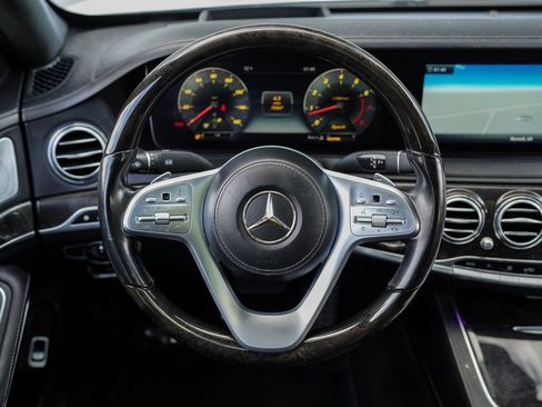 Used 2018 Mercedes-Benz S 560 Sedan w/ AMG Line Exterior image 27