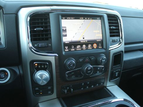Used 2016 RAM 1500 Laramie w/ Convenience Group image 18