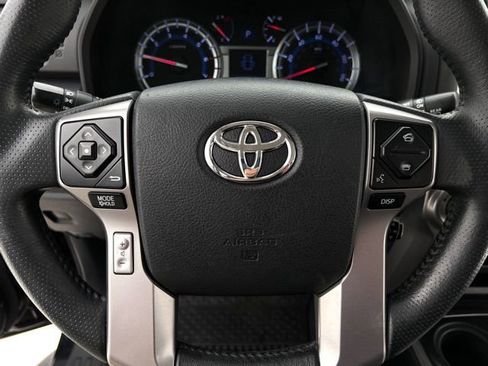 Used 2019 Toyota 4Runner SR5 Premium AWD/4WD image 17