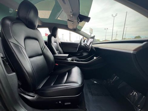 Used 2018 Tesla Model 3 Long Range image 25