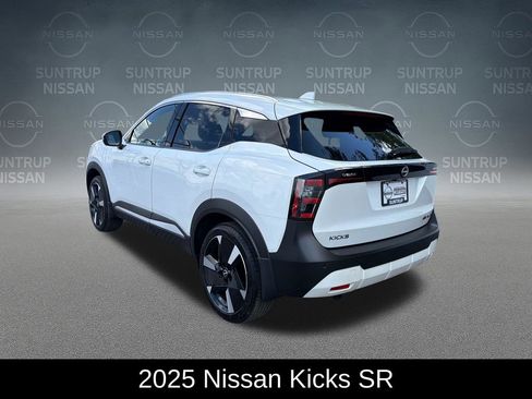 Used 2025 Nissan Kicks SR AWD/4WD image 3