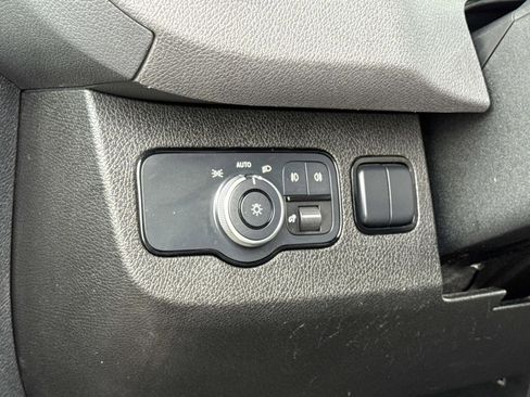 Used 2022 Mercedes-Benz Sprinter 2500 image 13