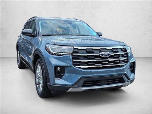 New 2026 Ford Explorer Active w/ Active Comfort Package AWD/4WD image 7