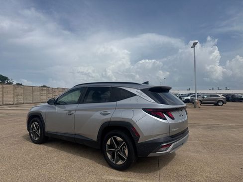 Used 2025 Hyundai Tucson SEL FWD image 15