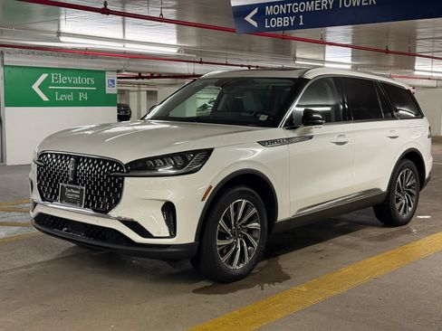 New 2026 Lincoln Aviator AWD image 1