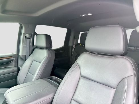 Used 2024 Chevrolet Silverado 1500 LT Trail Boss w/ Convenience Package II image 11