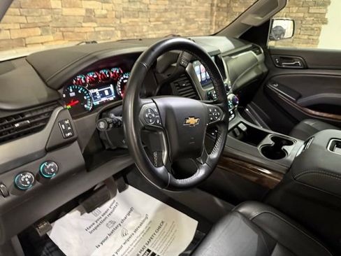 Used 2019 Chevrolet Suburban LT AWD/4WD image 12
